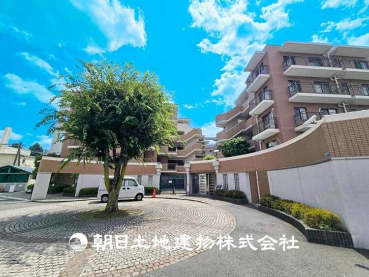 外観 【現地写真】 周辺環境も重要なポイントです。それは月日が経つ事で「近くにあるもの」から「家の財産」へとイメージが変わってくる事を身体が理解しているからだと思います。