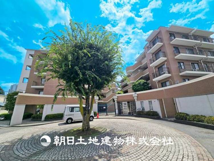 外観 【現地写真】気持ちよい開放感があり、遮るものもなく気持ちのいい景色が広がり、毎日の暮らしを豊かに彩ります。