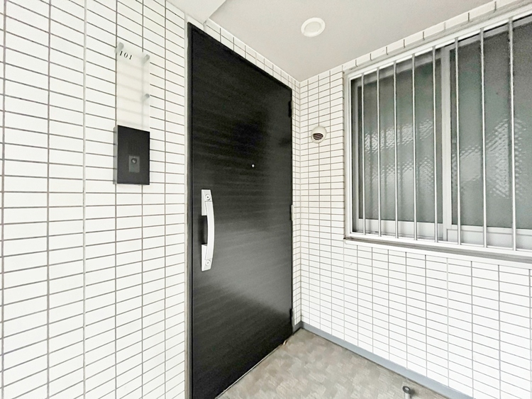 玄関 玄関を開ければ、そこは安らぎのご自宅。