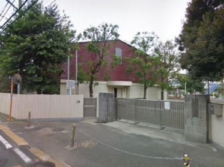 周辺 横浜市立大口台小学校　220m