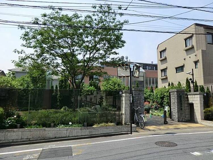 周辺 ねむの木の庭　180ｍ