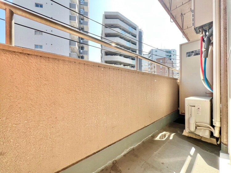 その他 朝の澄んだ空気や、夕方に吹く清々しい風を感じられるバルコニー。