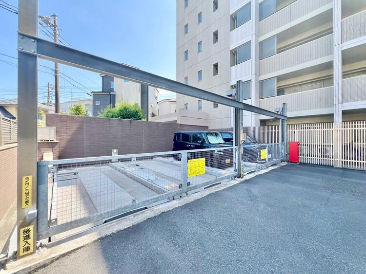その他 駐車スペースが嬉しいですね。※空き状況は都度ご確認下さい。