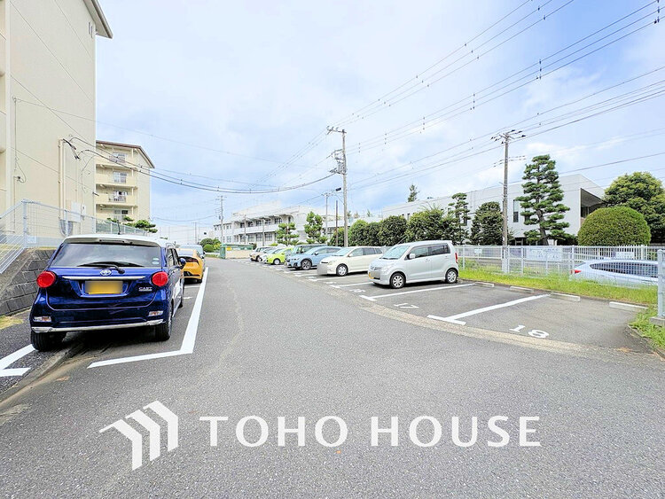 駐車場 駐車場（料金・空き状況はご確認ください）