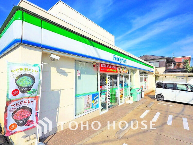 周辺 ファミリーマート 狛江市民グランド前店　距離500ｍ