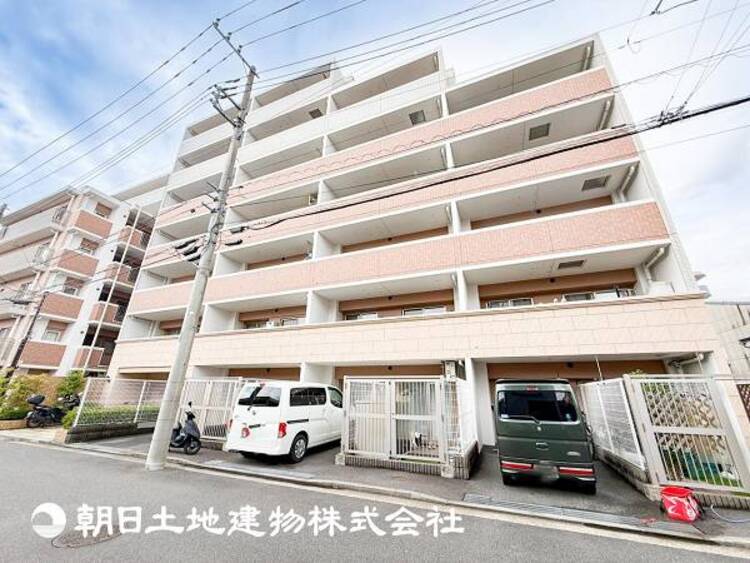 外観 趣味・感性で個性的に飾って頂けるようシンプルに仕上げてあります。