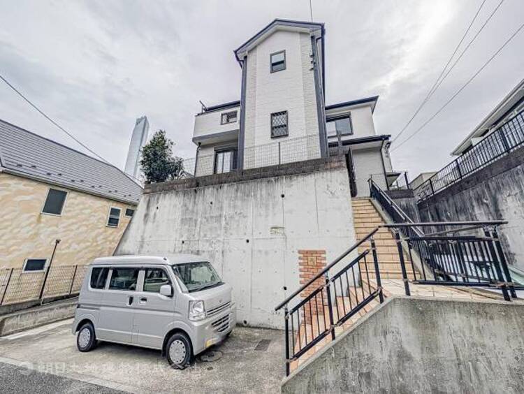 外観 閑静な住宅地に包まれた落ち着きある住環境は安心できそう！！！静かな時間がゆったり心地よく流れます！！静かで落ち着いた街並みは、長く暮らすほどに愛着が深まりそうです。周辺環境もご覧くださいませ！
