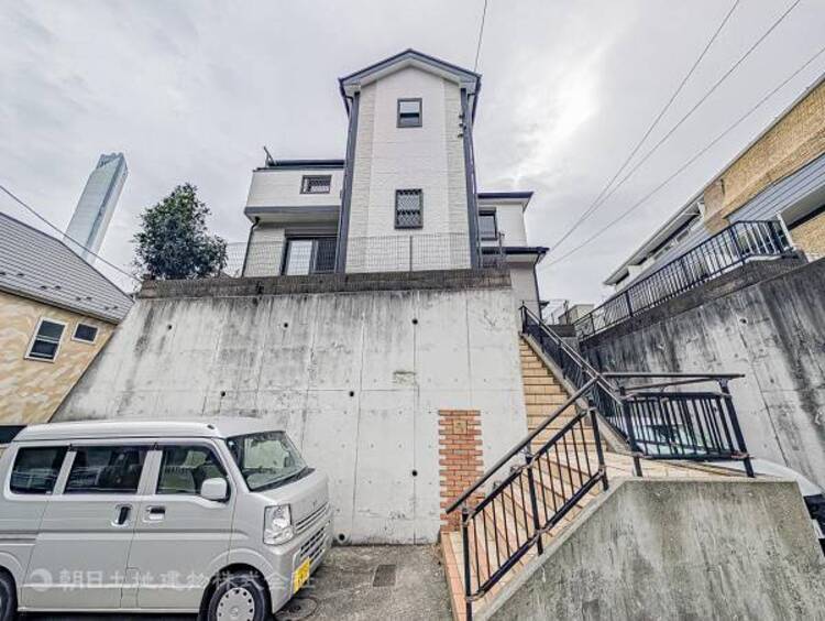 外観 陽射しと心地よい風を感じる開放的な住環境です！快適ですね！！開放感ある日常をゆったり過ごせそうです！開放感や陽当たりは現地で感じたい大切な要素です。周辺の雰囲気も含めて新生活を想像ください！