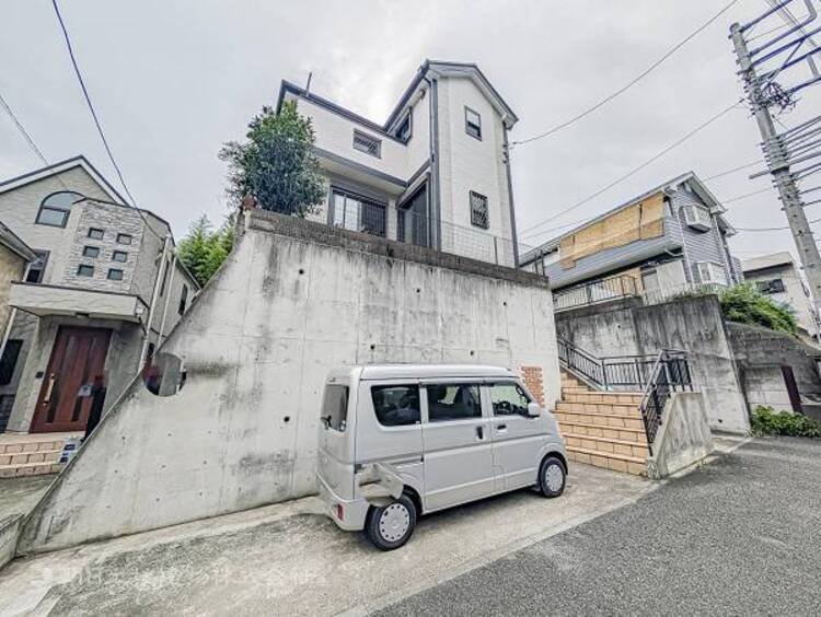 外観 休日の散歩も楽しめる豊かな周辺の環境がくつろぎをくれます！！気分転換の散歩もゆったり楽しめそうです！近隣の公園や歩きやすい街並みなど、楽しみも広がりより豊かな充実した生活をおくれそうです。