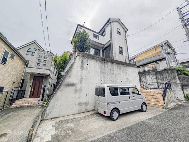外観 利便性と落ち着きがほどよく調和した住環境で快適な暮らしを！！通勤や買物にもちょうどよさ感じられます！！生活利便と落ち着いた住環境のバランスが魅力です。毎日の暮らしやすさを現地でご確認ください！