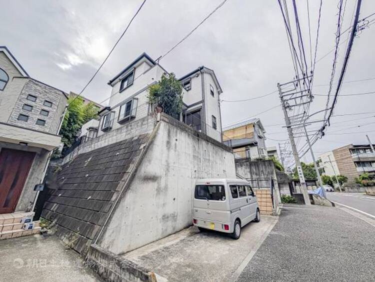 外観 落ち着いた雰囲気の穏やかな住環境、周辺や道路なども魅力です。環境は日々の暮らしの安心感に繋がります。ぜひ現地にて周辺環境や街並みの雰囲気などをご確認ください！！現場でこそ伝わる魅力をご体感ください！！