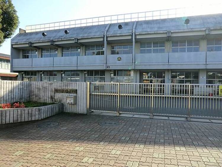 周辺 横浜市立緑が丘中学校まで約1860ｍ