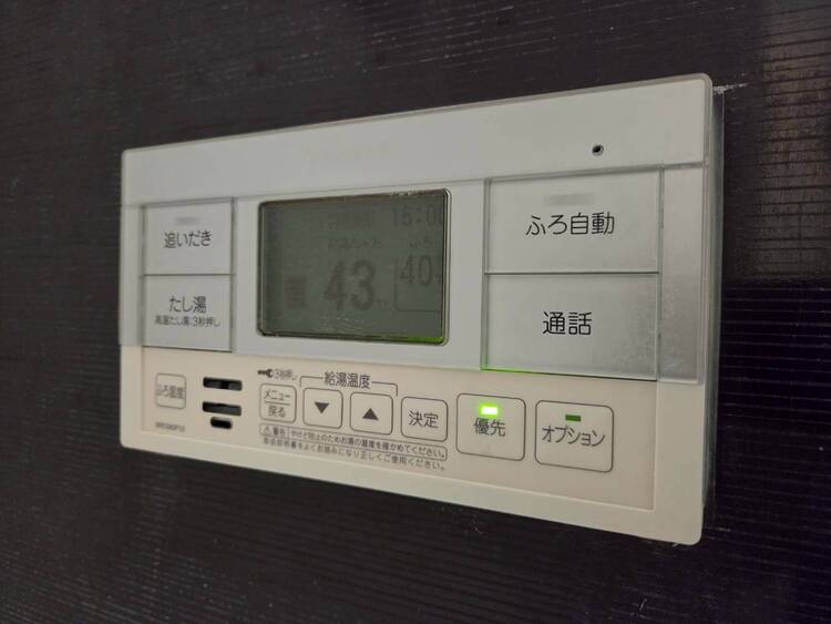 設備 見やすい画面で操作しやすい給湯パネルです。