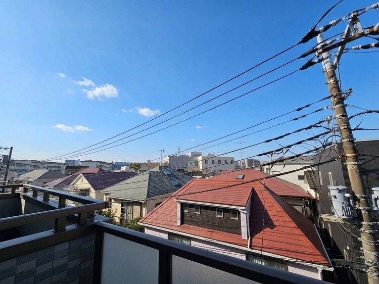 バルコニー 頬をなでる、優しい風を感じることが出来ます。