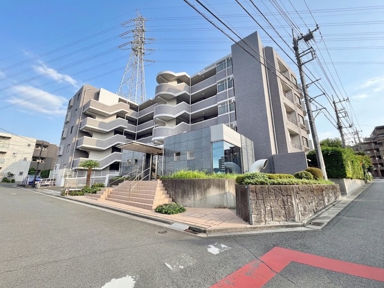 外観 資料には掲載していない情報が、現地にはたくさんあります。是非一度、現地をご確認ください。