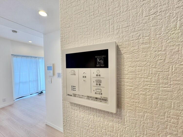 設備 見やすい画面で操作しやすい給湯パネルです。