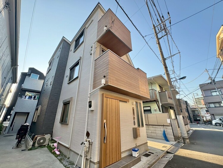 外観 現地に足をお運びいただいた際には、周辺散策などをお勧めいたします。