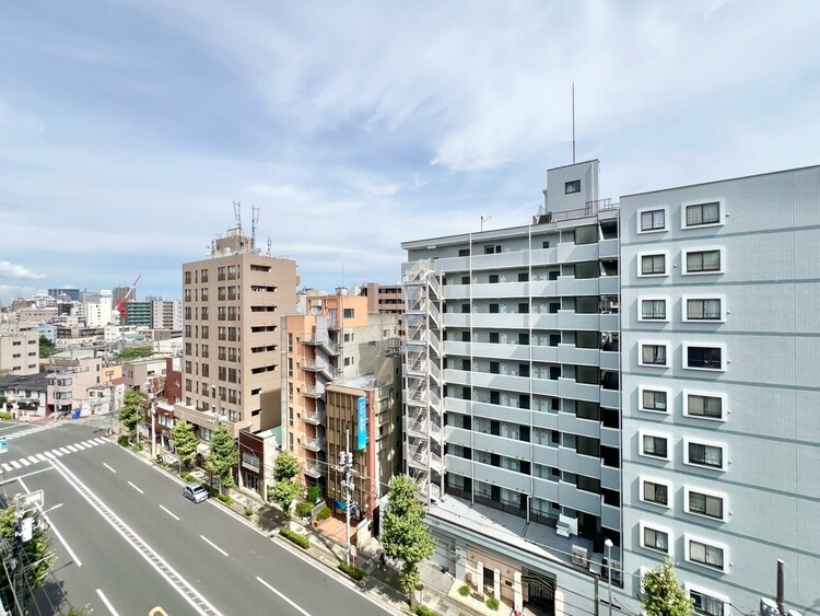 その他 眺望や窓からの景色が良いと、家で過ごす時間も快適です。