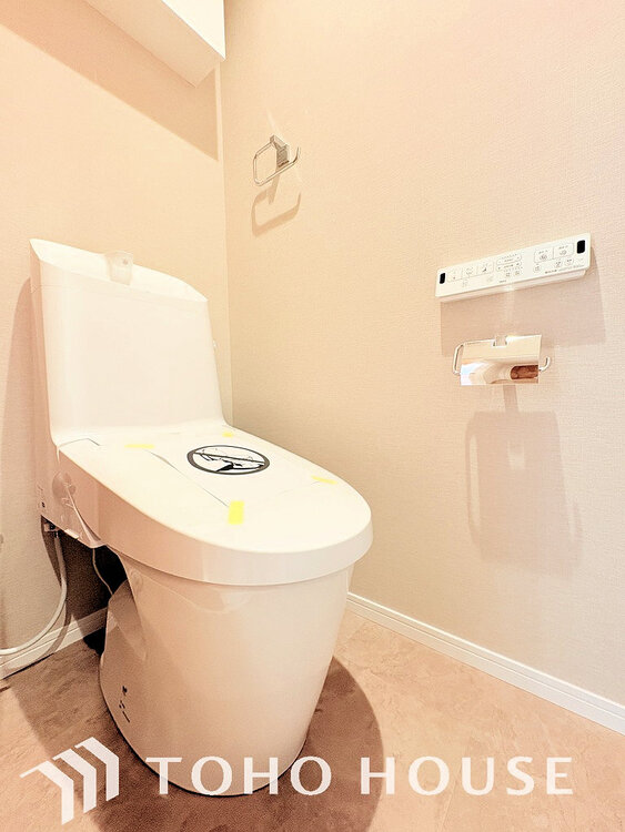 トイレ トイレには快適な温水洗浄便座付