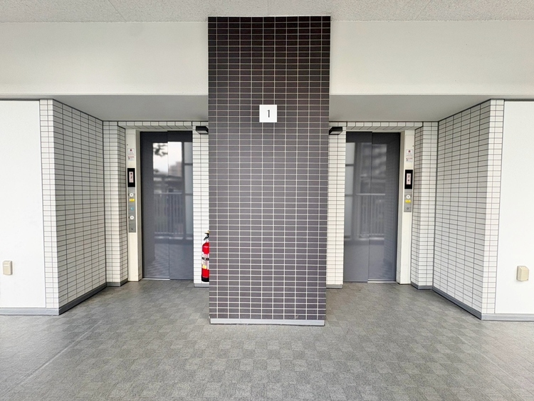 設備 エレベーターの管理も、きちんと行き届いてます。