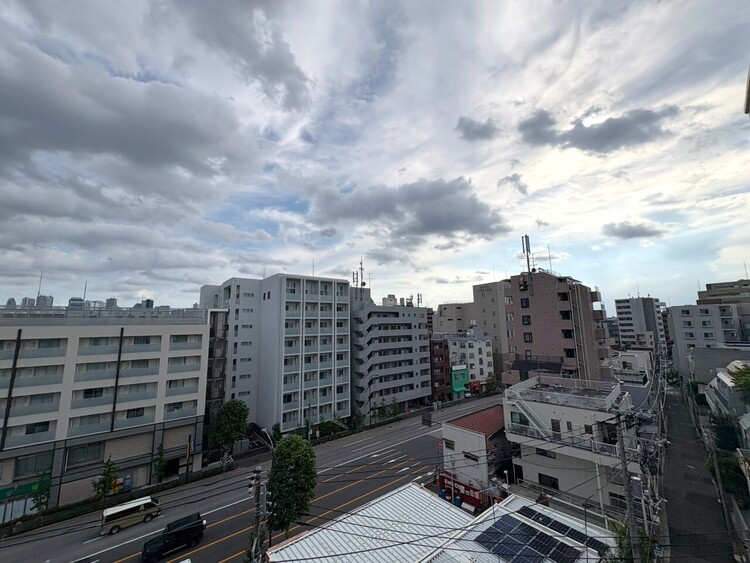 その他 眺望や窓からの景色が良いと、家で過ごす時間も快適です。