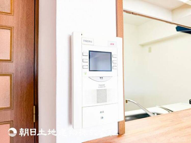 その他 【防犯設備】TVモニター付きインターホンは訪問者のお顔を確認出来安心な機能です！