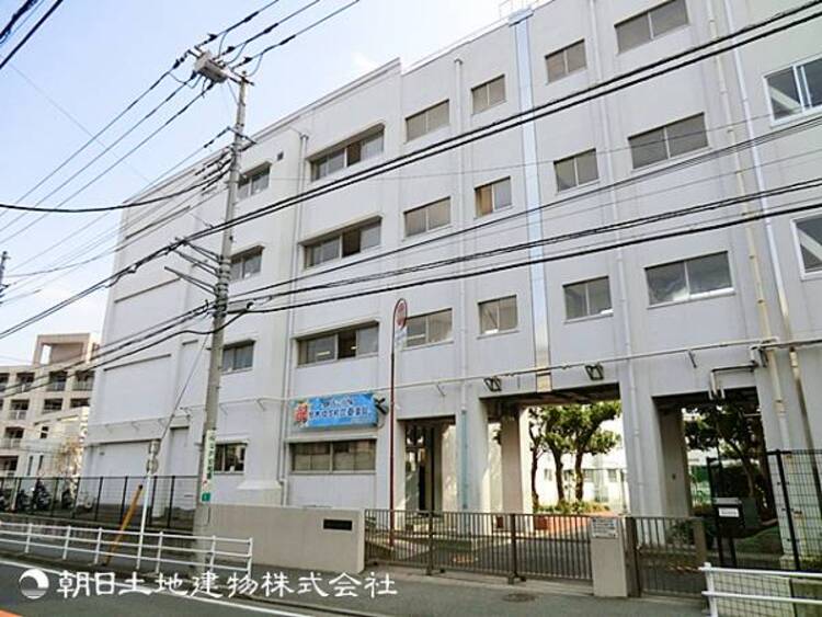 周辺 【境木中学校】1200ｍ　旧東海道の面影が残るエリアに位置し、地域とのつながりを生かした学びを実践しています。職業インタビューなど進路学習もしっかりと行っています。