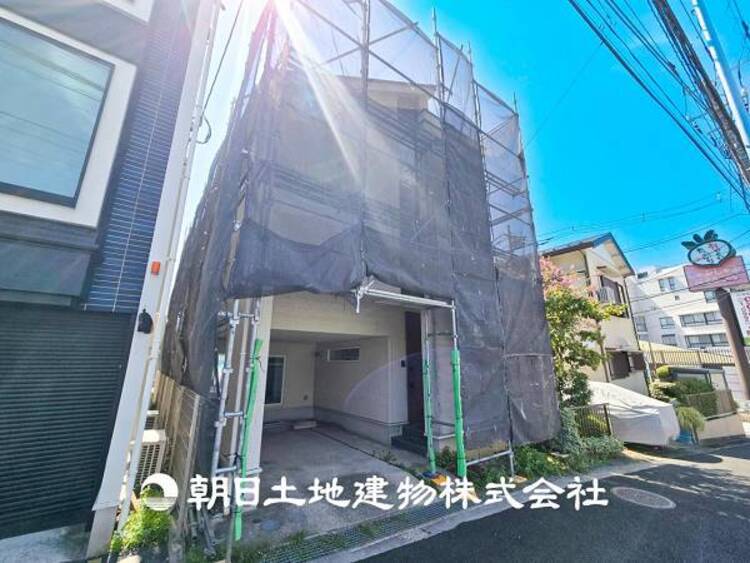 外観 【現地写真】 周辺環境も重要なポイントです。それは月日が経つ事で「近くにあるもの」から「家の財産」へとイメージが変わってくる事を身体が理解しているからだと思います。