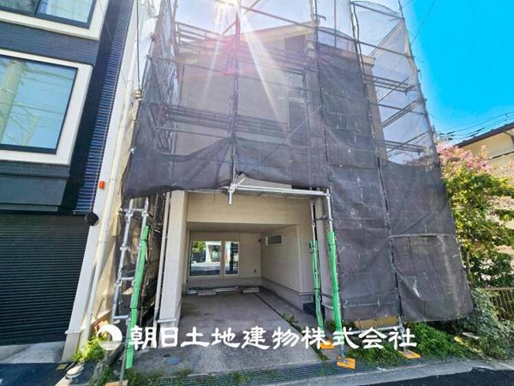 外観 【現地写真】おしゃれな雰囲気や自然の潤い、親しみやすさといった特徴を、街に新たな価値をもたらし続けてくれます。