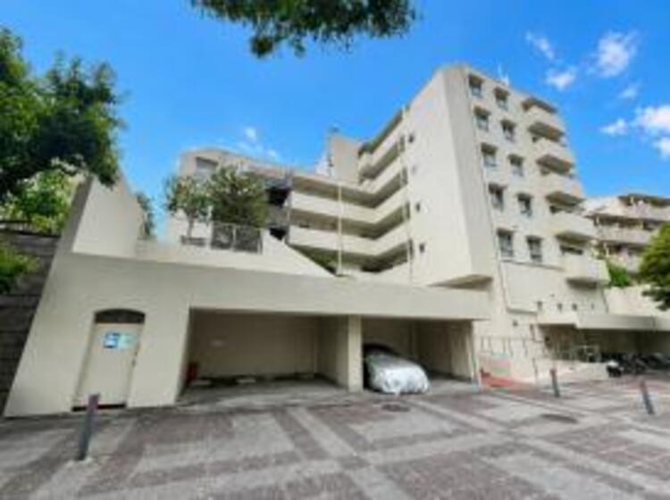 その他 【内外観】毎日のお散歩も快適な緑に恵まれた閑静な住宅地は、伸び伸びスローライフを叶えてくれます。