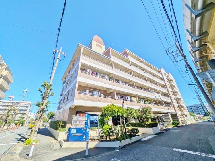 外観 資料には掲載していない情報が、現地にはたくさんあります。是非一度、現地をご確認ください。