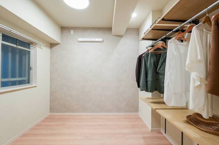 内装 独立性を高めたお部屋。たっぷりの収納も配備しており、片付いた空間を実現出来そう。
