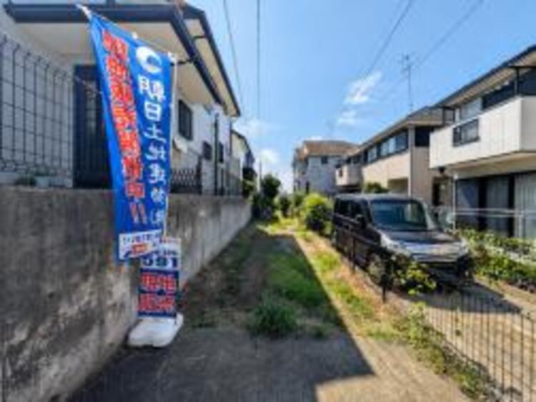 外観 毎日のお散歩も楽しみになる緑豊かな住環境で心安らぎます！！！休日のお散歩も心から楽しくなりそうです！自然の潤いを身近に感じられる環境は、日々の暮らしにこころに彩りとやすらぎを添えてくれそうです。