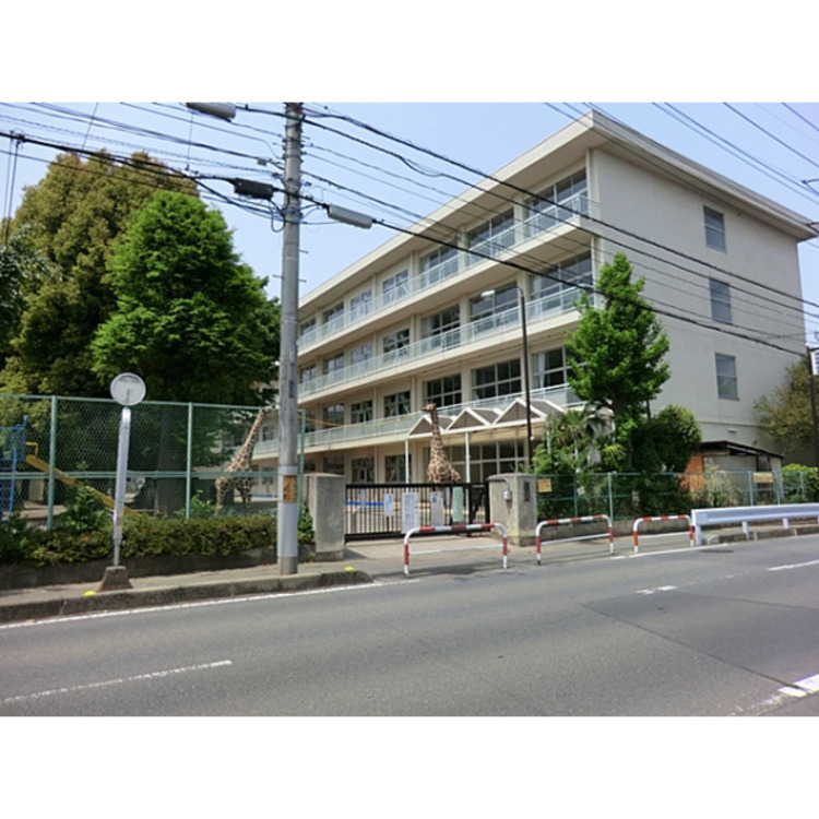 周辺 伸栄小学校(約830m)