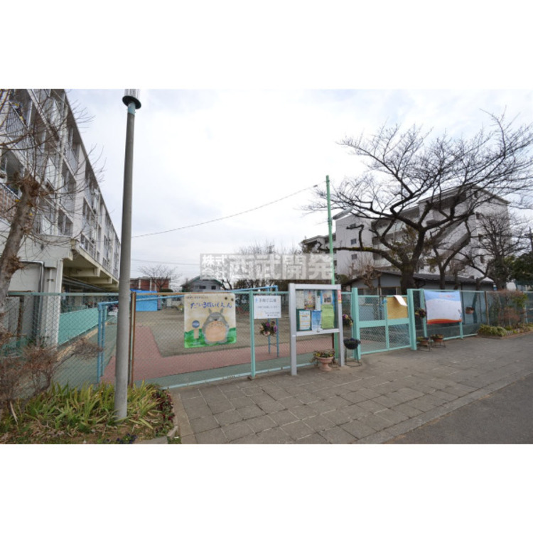 周辺 第三保育園(約750m)