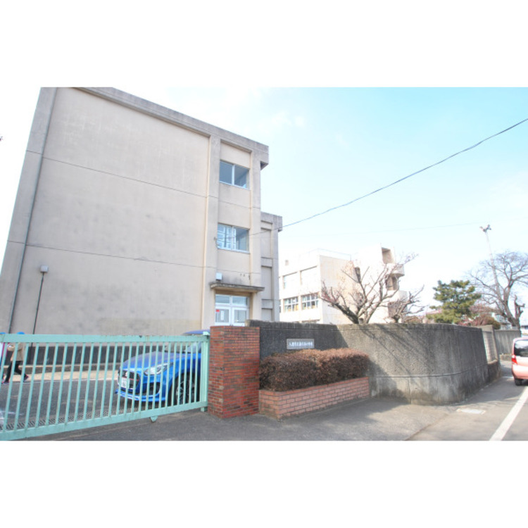 周辺 藤沢南小学校(約1100m)