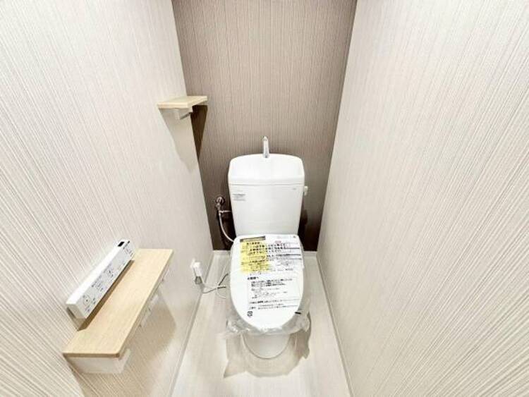 トイレ 清潔感のあるシンプルで使いやすいトイレです。