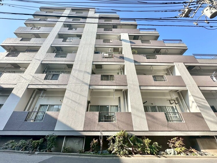 外観 ライフプランニングからローンまで、一貫してご説明させていただきます。お気軽にお問い合わせくださいませ。