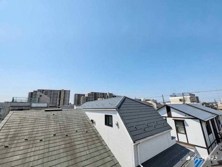 その他 開放感のある眺望。季節による景色の変化を　日常の生活と共に感じてください。