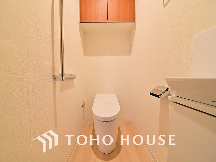 トイレ トイレには快適な温水洗浄便座付