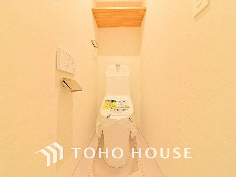 トイレ トイレには快適な温水洗浄便座付