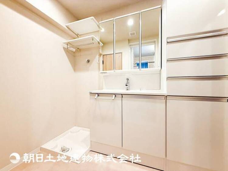 洗面 【洗面化粧台】慌ただしい1日が始まり、充実した1日の終わりを締めくくる洗面所。