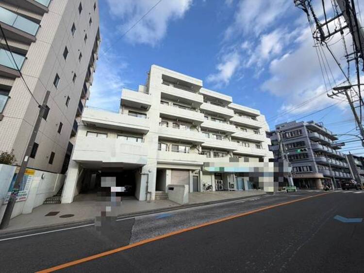 その他 陽とともに、時間によって顔を変える街の景観から、星空や夜景に負けないデザインの映える外観。この街ならではの美しい風景と、ここから紡がれる物語を建物外観から始まります。