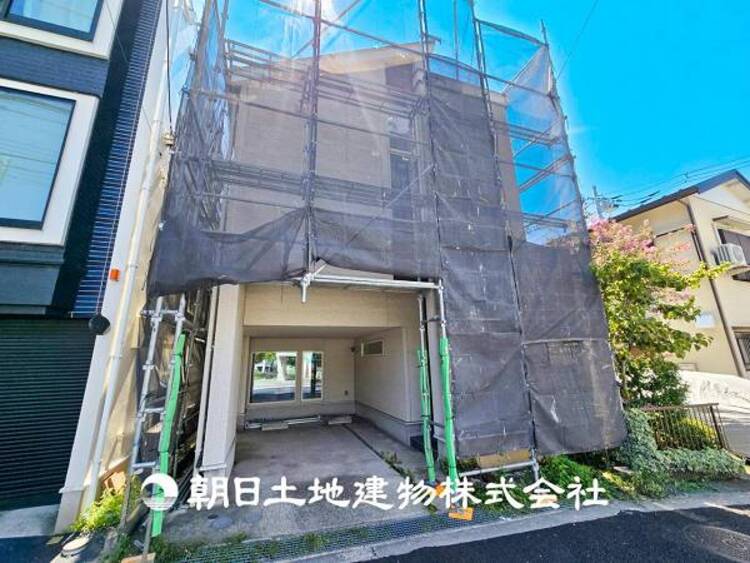 外観 【現地写真】 時間のゆとりと空間、暖かな陽光がもたらす光と風を独占してください。新しい暮らしが始まります。