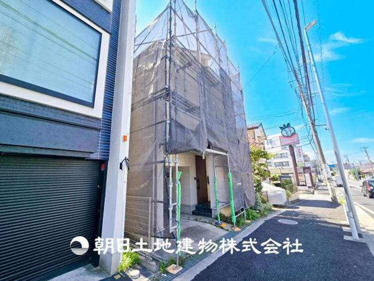 外観 【現地写真】この開放感ある眺望と共に閑静な住宅街の季節感を演出する四季折々の変化を楽しめる心地よい場所となることでしょう。