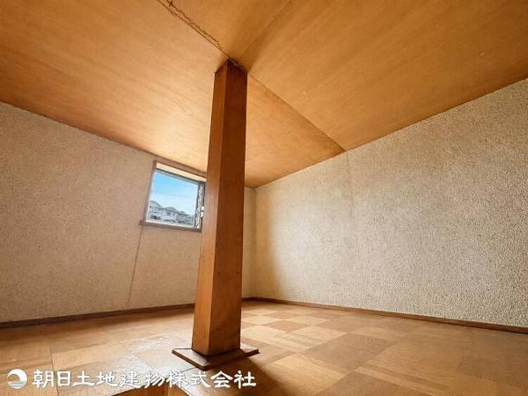 収納 小屋裏収納