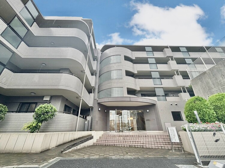 外観 資料には掲載していない情報が、現地にはたくさんあります。是非一度、現地をご確認ください。