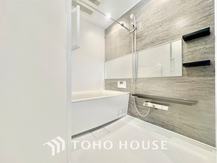 風呂 【BATHROOM】◆プライベートな空間◆simpleだからrelaxできるんです。こころもからだもキレイさっぱり。