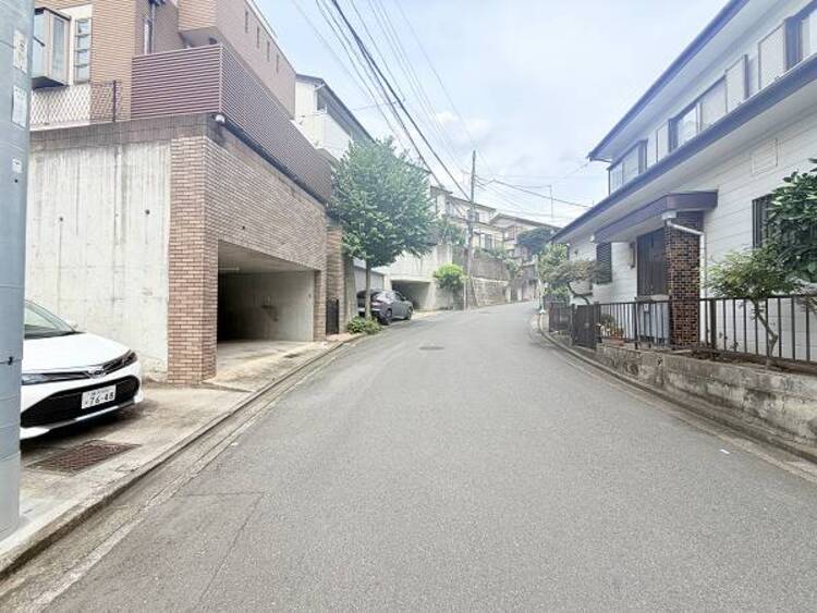 外観 ●〇物件の陽当りや通風・仕様設備やお部屋の大きさの比較、近隣・周辺環境や街並みなど、資料には掲載していない情報が現地にはたくさんあります。資料だけで不動産を購入できるという方はいません。ぜひ現地へ〇●