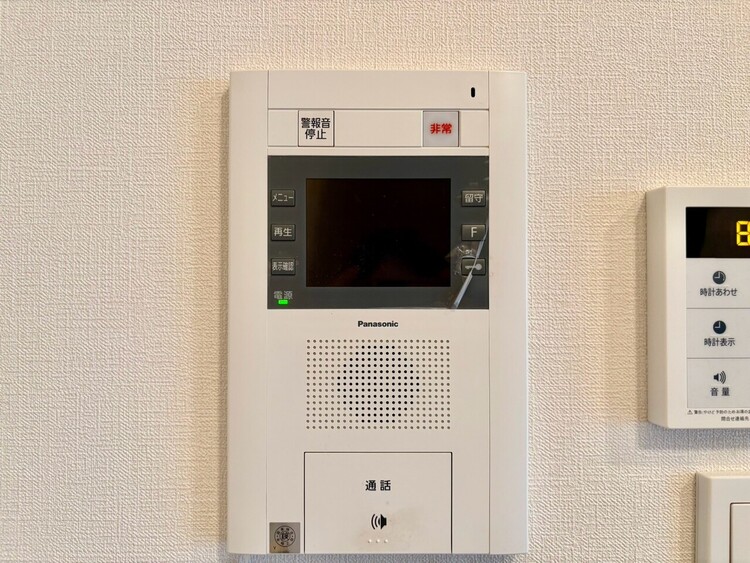 その他 誰が来てもわかる様にモニター付きインターホンを設置。